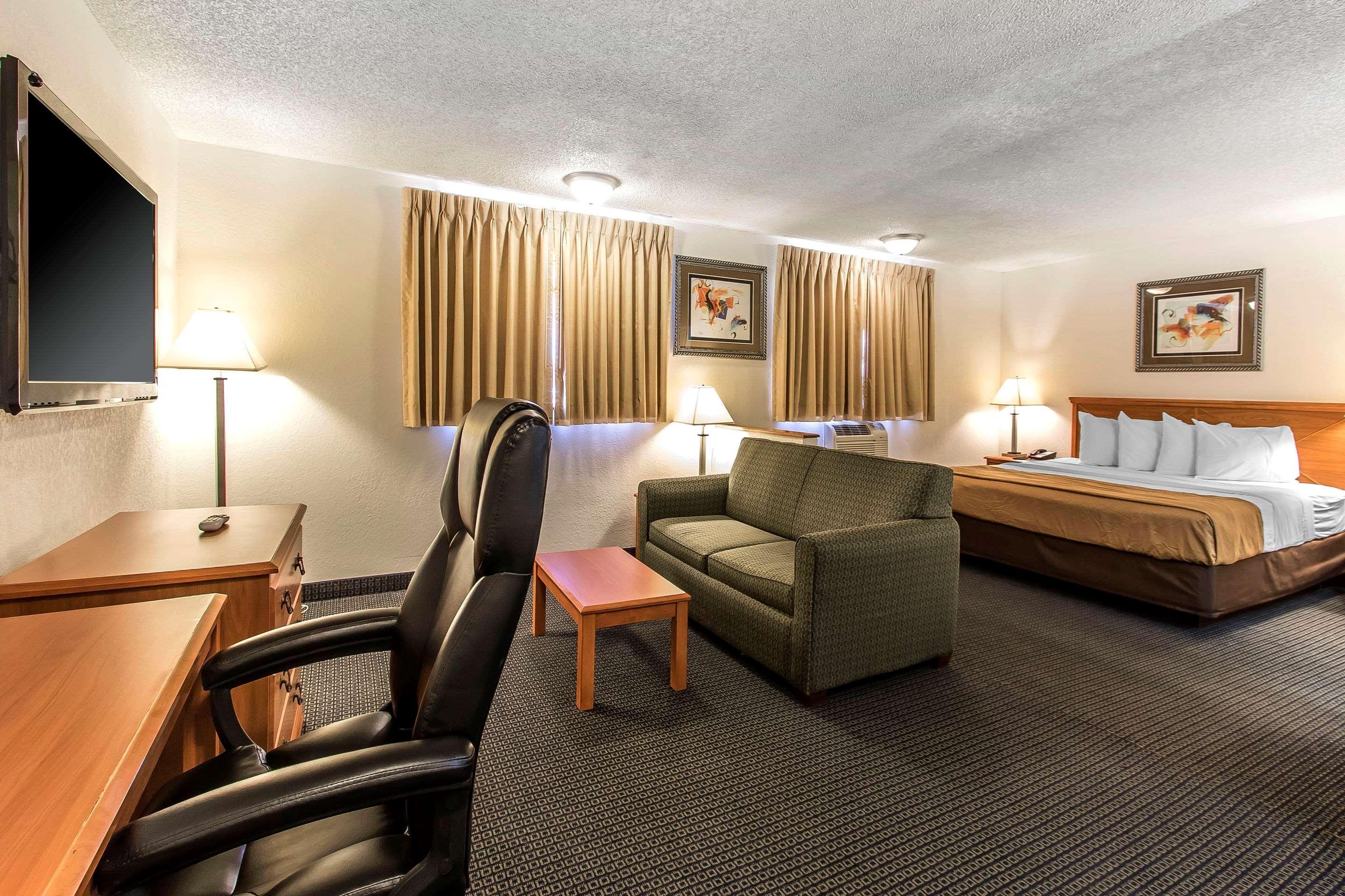 Econo Lodge Inn&Suites Clinton Esterno foto