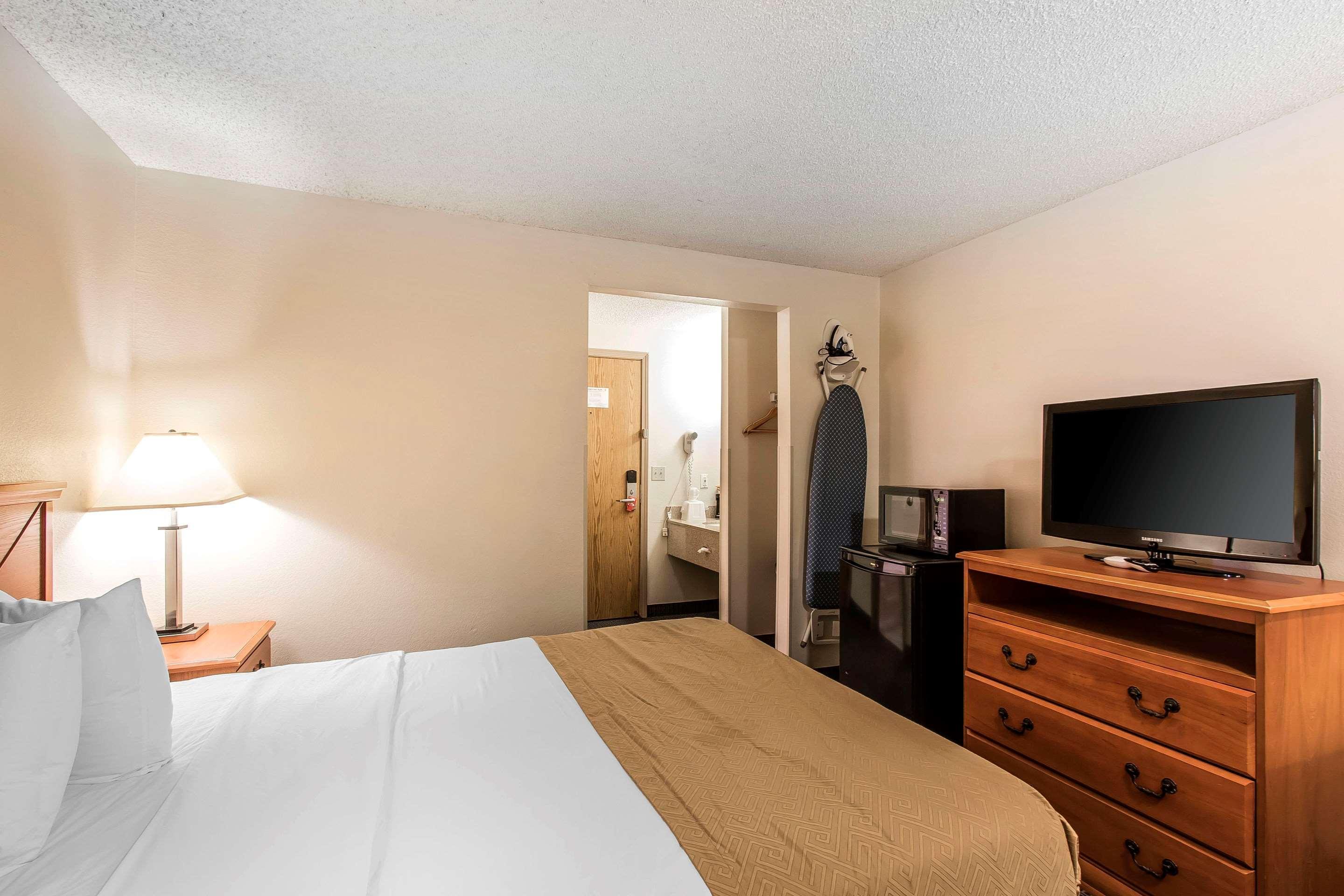 Econo Lodge Inn&Suites Clinton Esterno foto