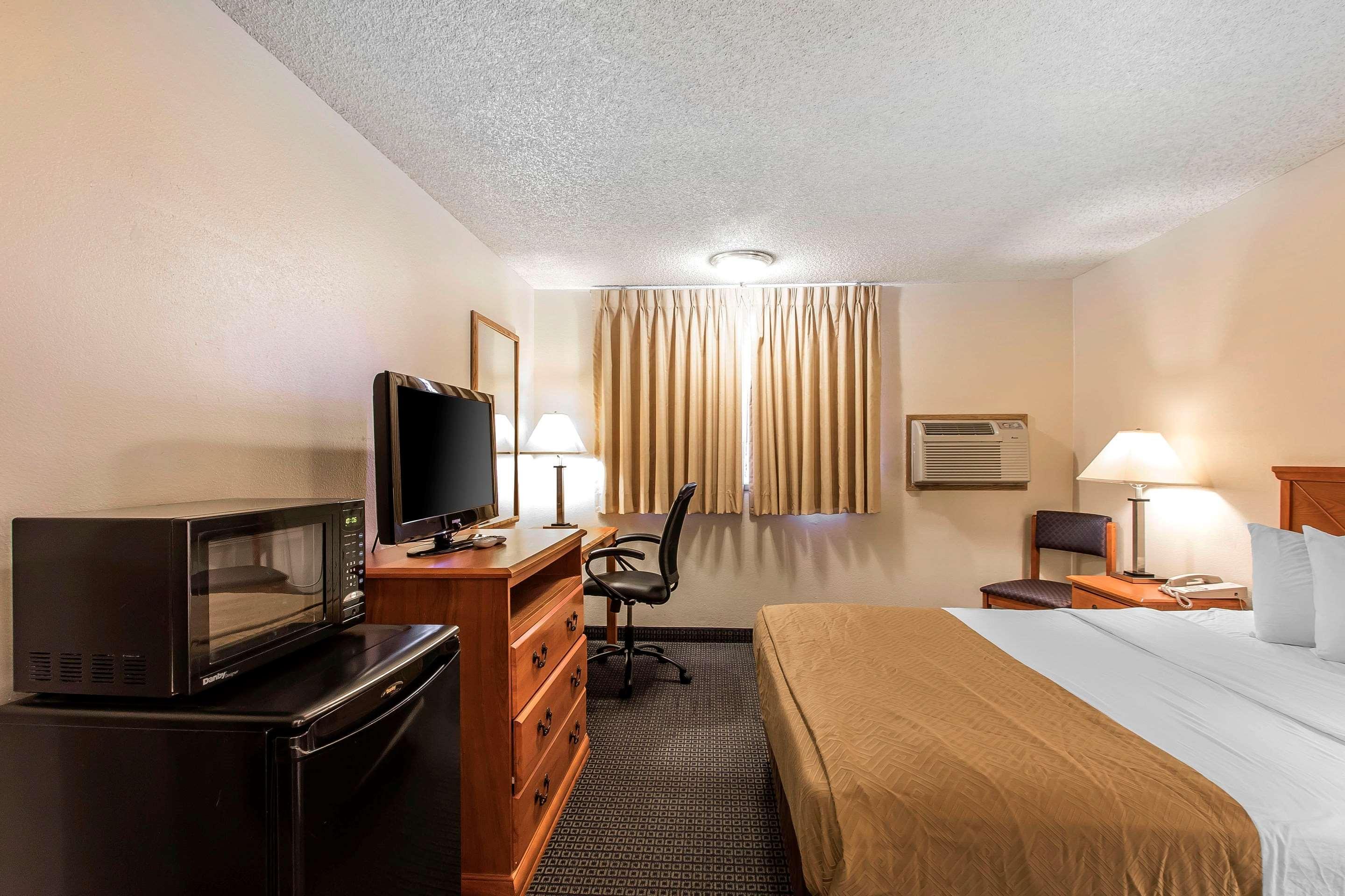 Econo Lodge Inn&Suites Clinton Esterno foto