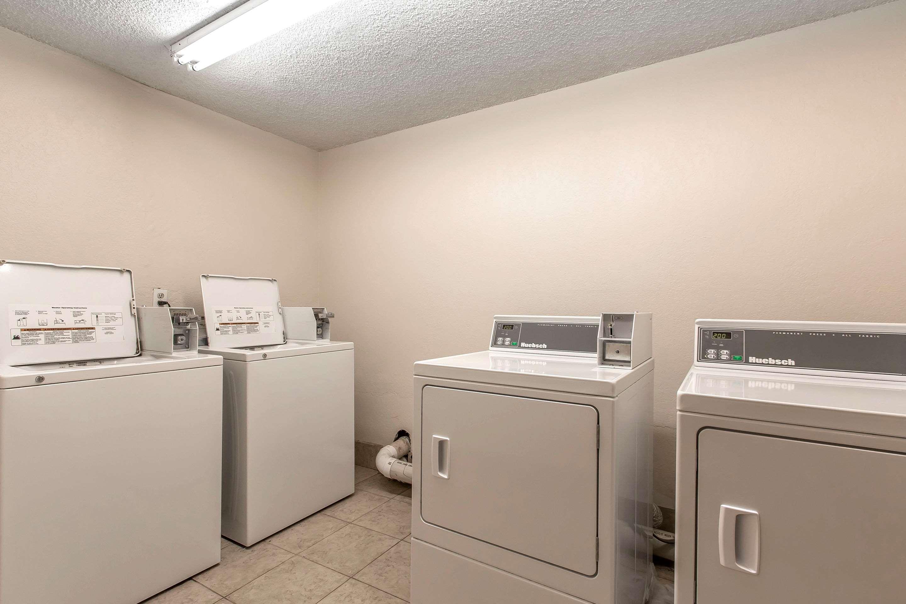 Econo Lodge Inn&Suites Clinton Esterno foto