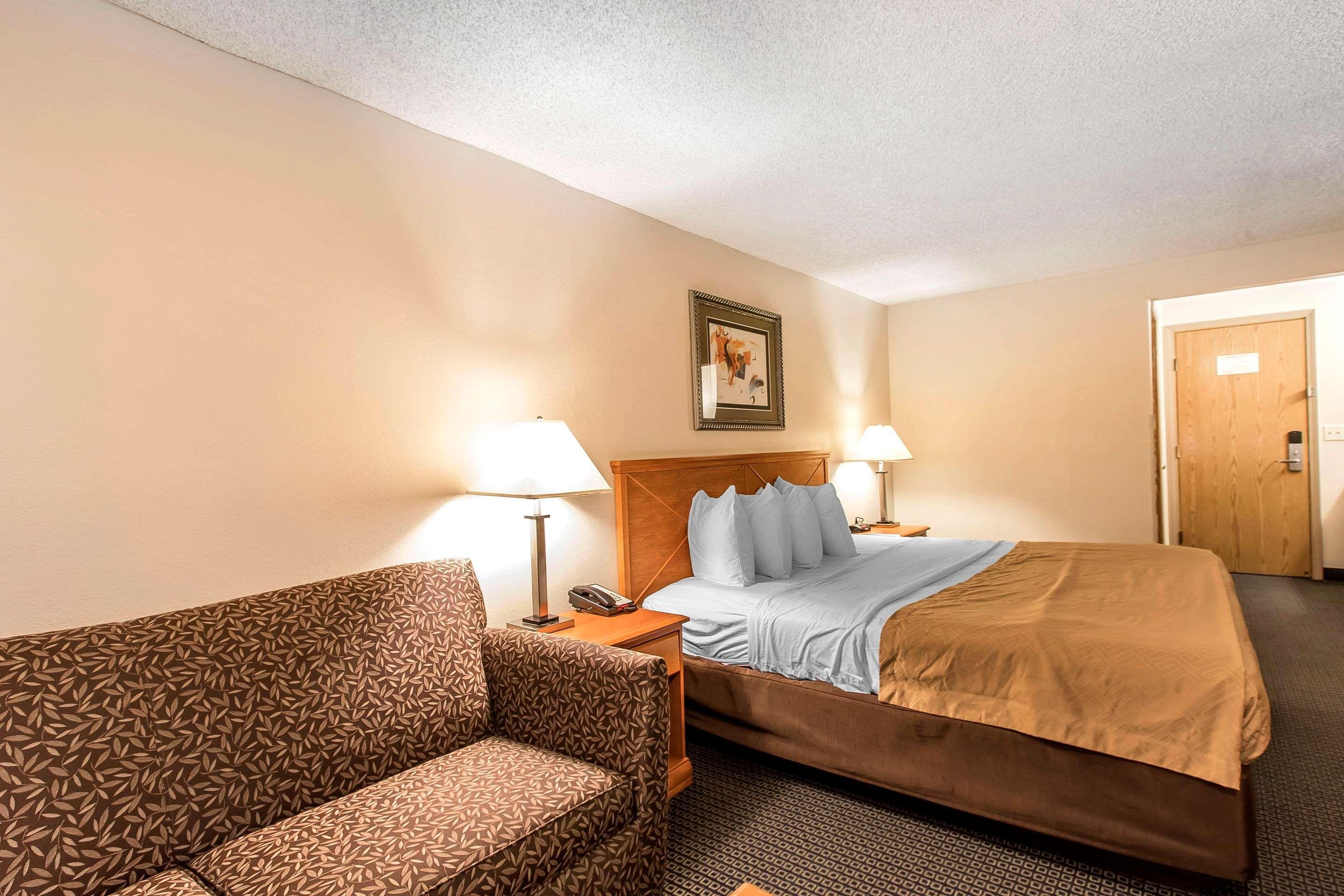 Econo Lodge Inn&Suites Clinton Esterno foto