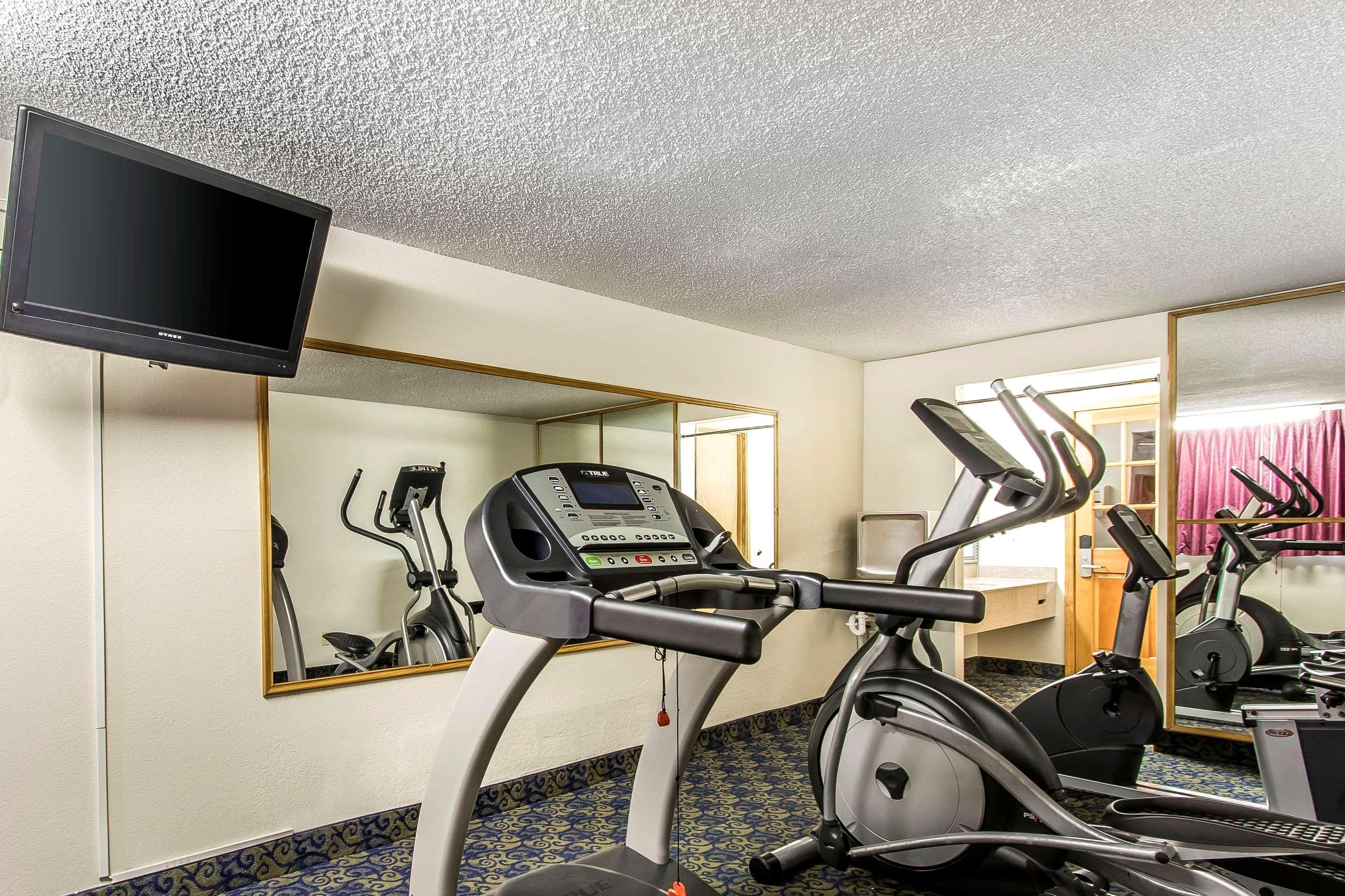 Econo Lodge Inn&Suites Clinton Esterno foto