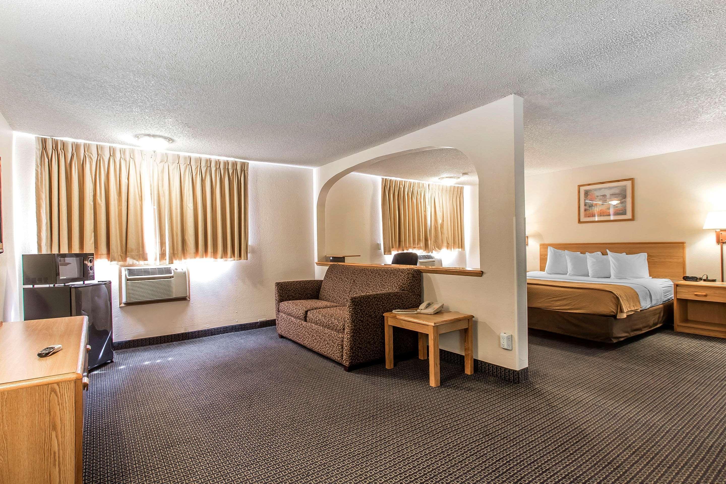 Econo Lodge Inn&Suites Clinton Esterno foto