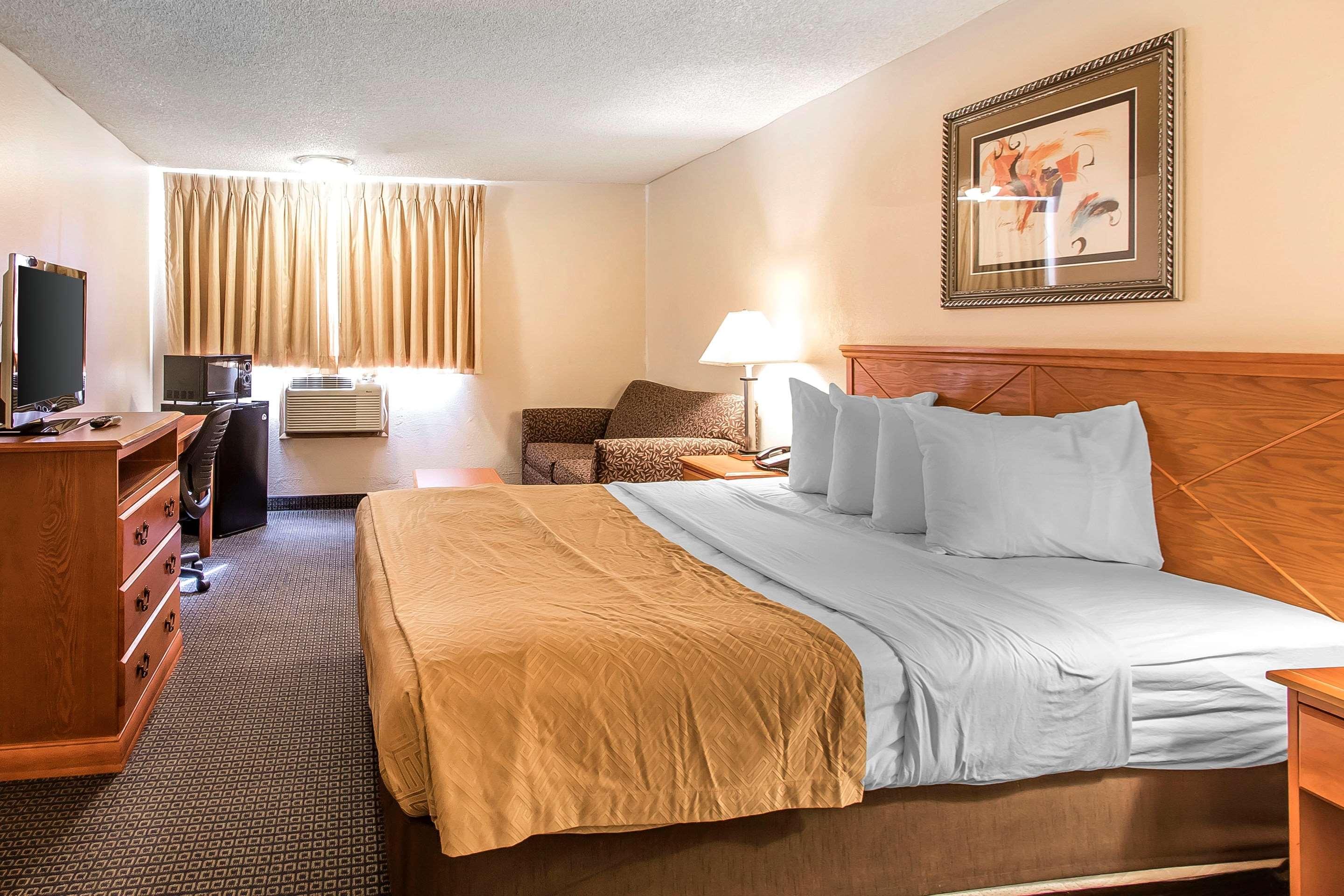 Econo Lodge Inn&Suites Clinton Esterno foto