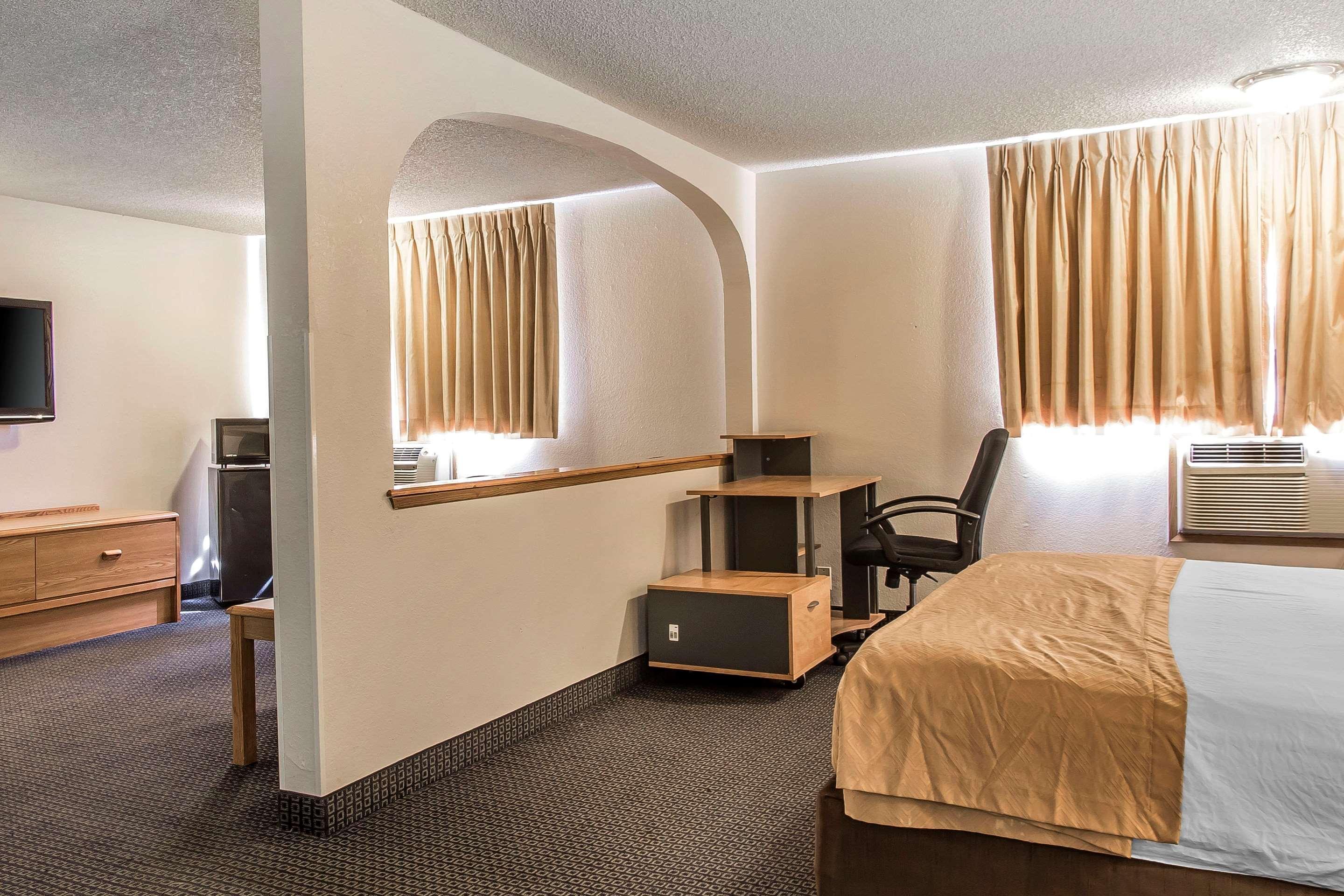 Econo Lodge Inn&Suites Clinton Esterno foto