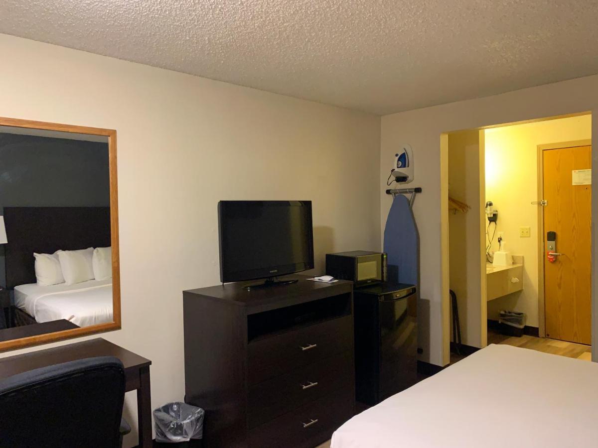 Econo Lodge Inn&Suites Clinton Esterno foto